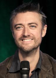Sean Gunn Sean Gunn